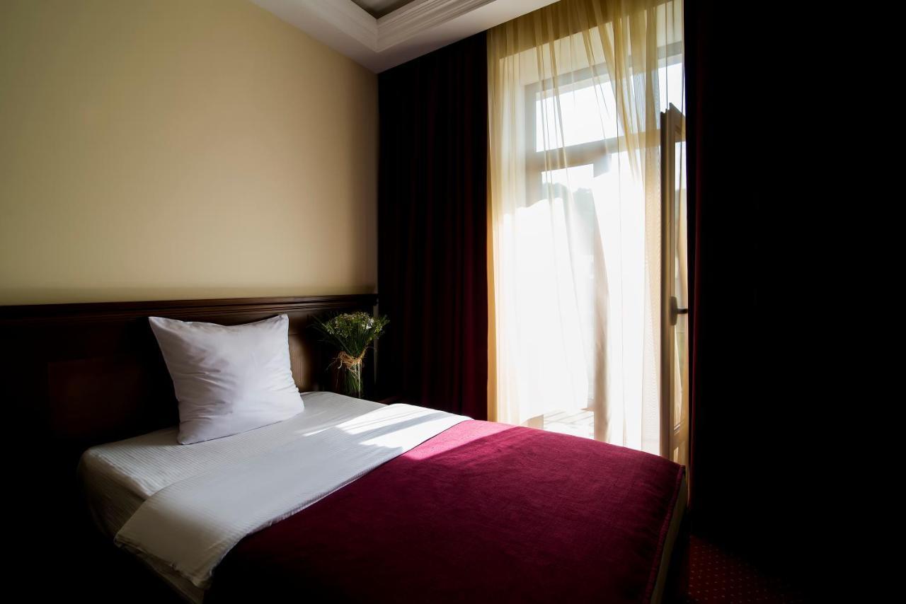 Elegant Hotel & Resort ซากาดซอร์ ภายนอก รูปภาพ