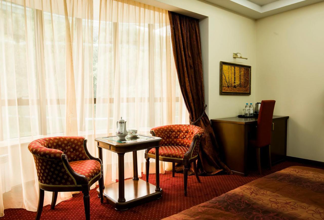 Elegant Hotel & Resort ซากาดซอร์ ภายนอก รูปภาพ