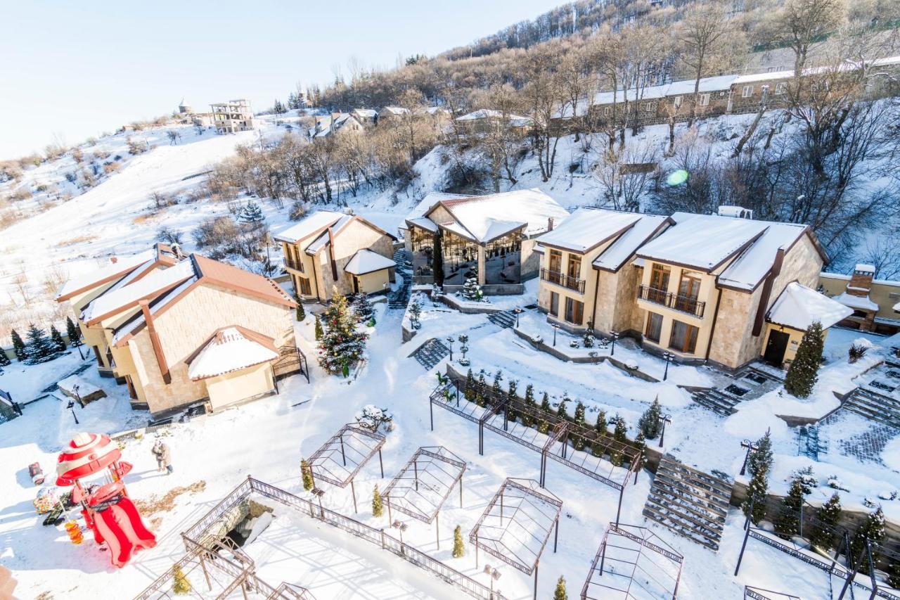 Elegant Hotel & Resort ซากาดซอร์ ภายนอก รูปภาพ