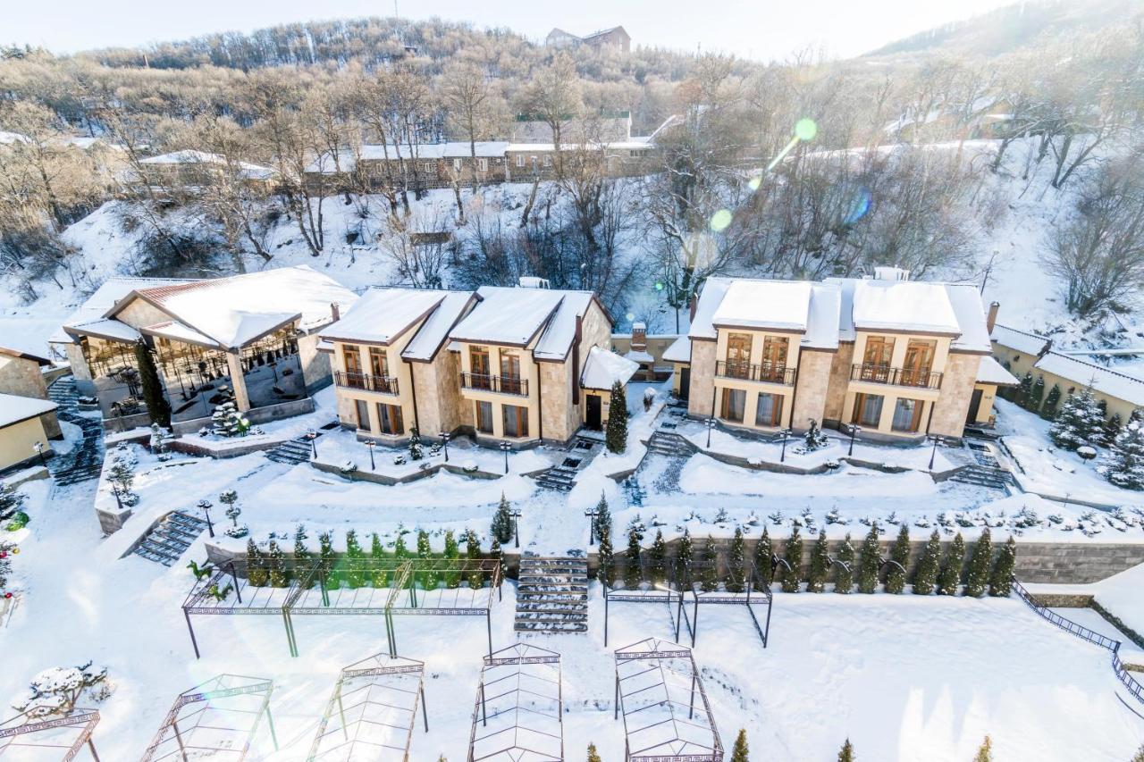 Elegant Hotel & Resort ซากาดซอร์ ภายนอก รูปภาพ